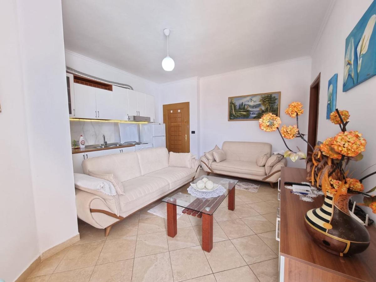 Friendly Apartment Golem โกเลม ภายนอก รูปภาพ